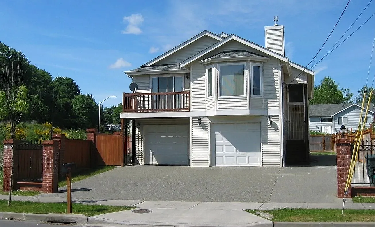 3 bed, 1400 sqft, $3,950 — Photo 1