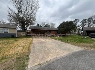 717 NW 6th St, Rogers, AR 72712