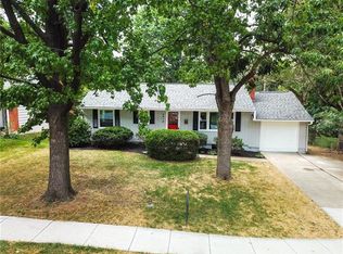 6414 W 73rd St, Overland Park, KS 66204