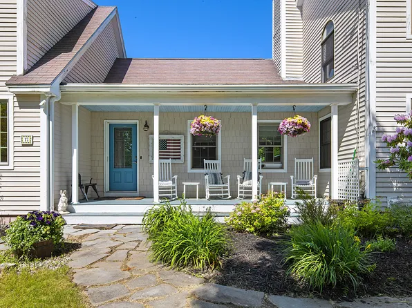 17 Mt Mount Kineo Road, Kennebunkport, ME 04046