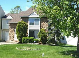 31 Jeffrey Cir, Dayton, NJ