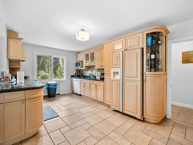 2234 Gordon Dr — Photo 10