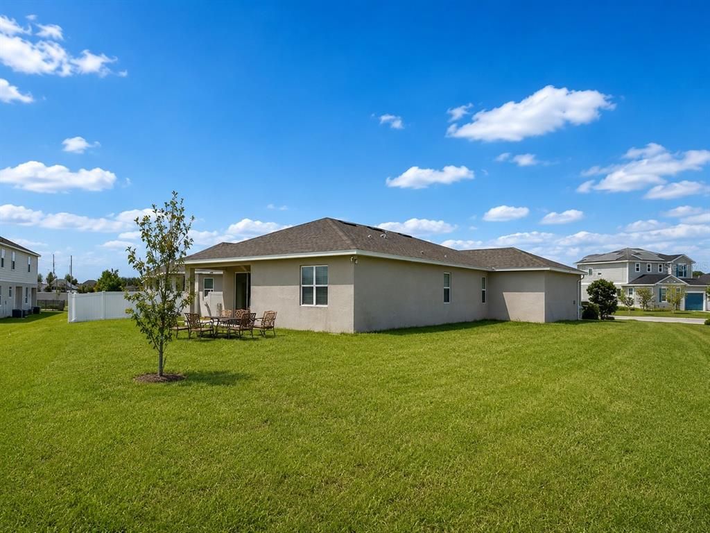 236 Hillcrest Dr, Dundee, FL - View 3