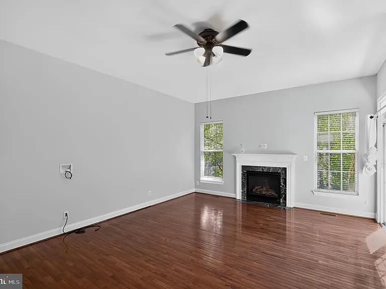 43278 Sunderleigh Sq — Photo 3