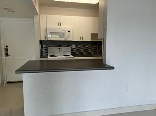 5731 NW 37th St APT 219, Virginia Gardens, FL 33166