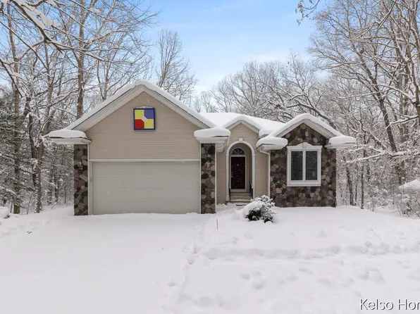 4078 Wildwood Dr, Allegan, MI 49010