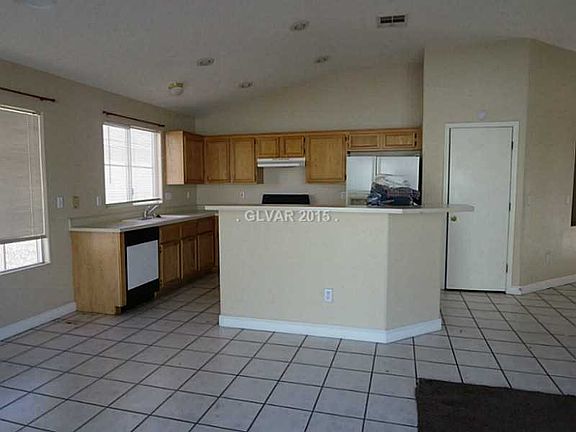 3rd image of 1108 Victorian Hill Ave
