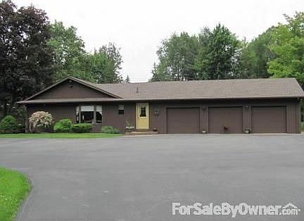 2nd image of 17 Bradt Rd