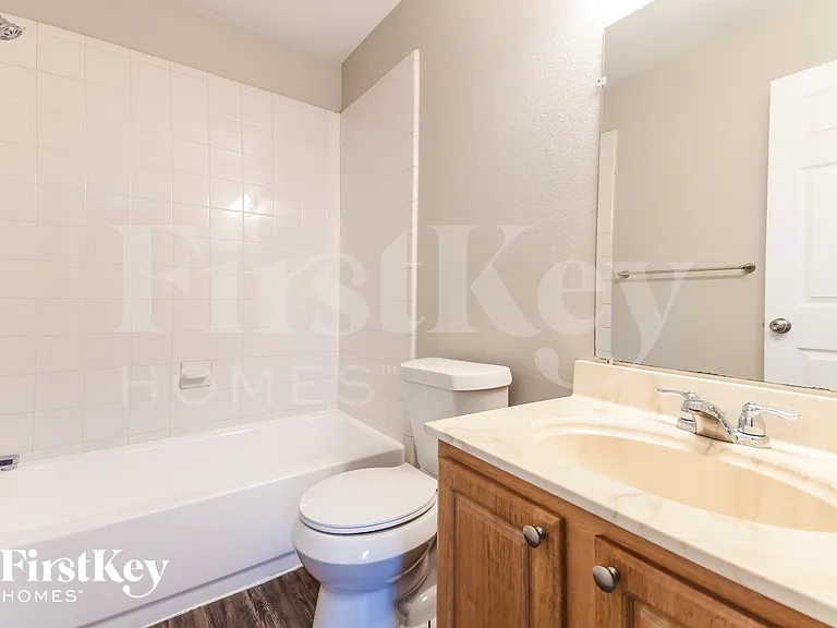 1607 Coleman St — Photo 13