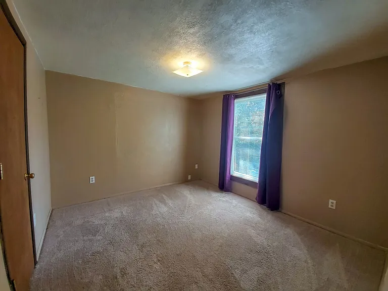 310 E Washington St — Photo 13