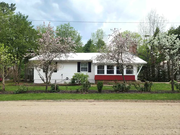 41 Linden Road, Conway, NH 03860