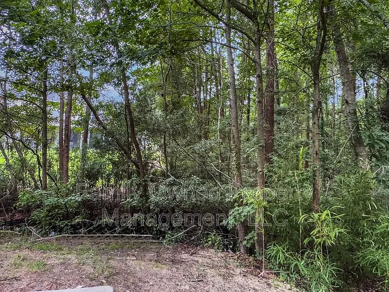 270 Jackson St — Photo 28