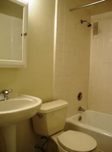 2nd image of 210 Locust St APT 10C