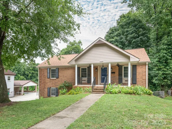 1016 Northwood Dr, Charlotte, NC 28216