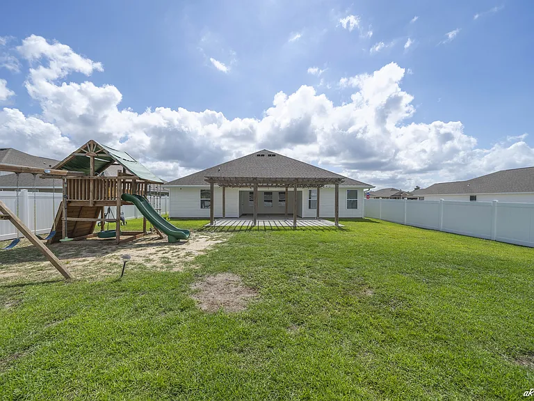 138 Ryder Ln — Photo 14