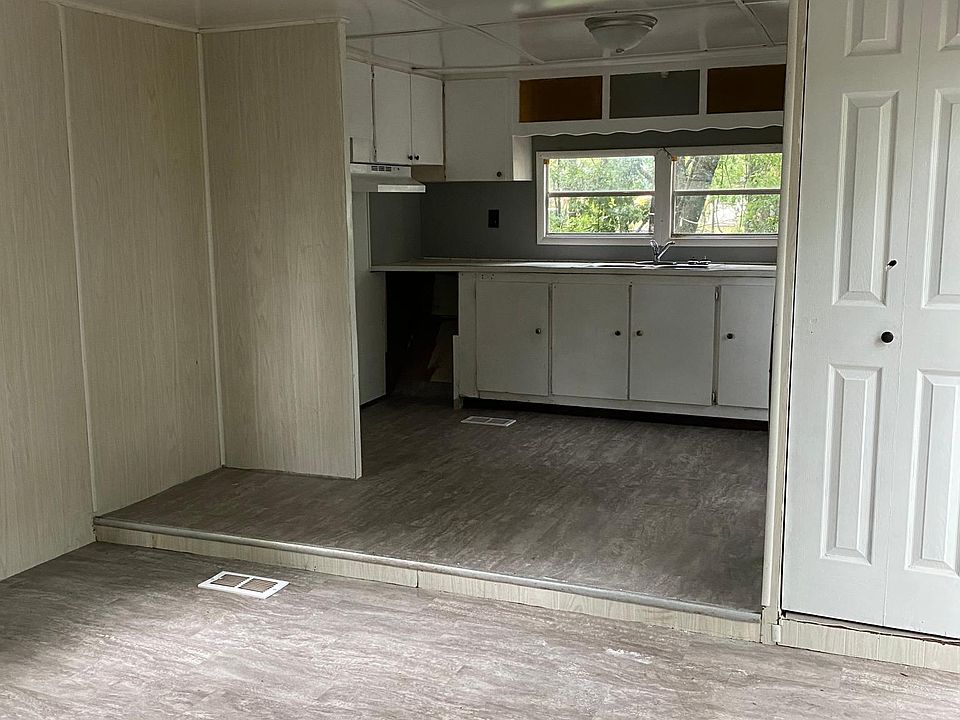 2nd image of 3419 Seiberling Rd #B