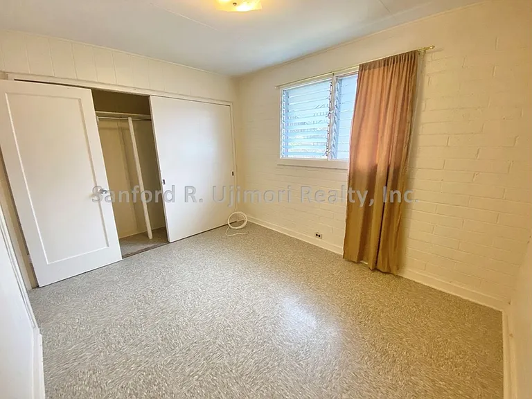 906 Hausten St — Photo 5