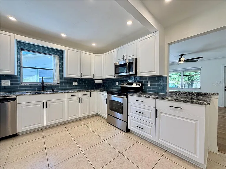 4628 Dr Martin Luther King Jr St N — Photo 13