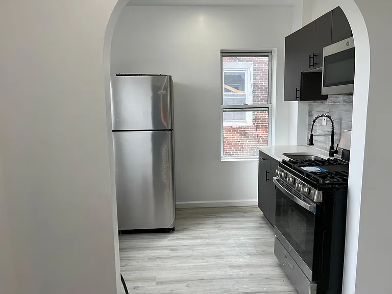 5410 Springfield Ave #2F — Photo 5