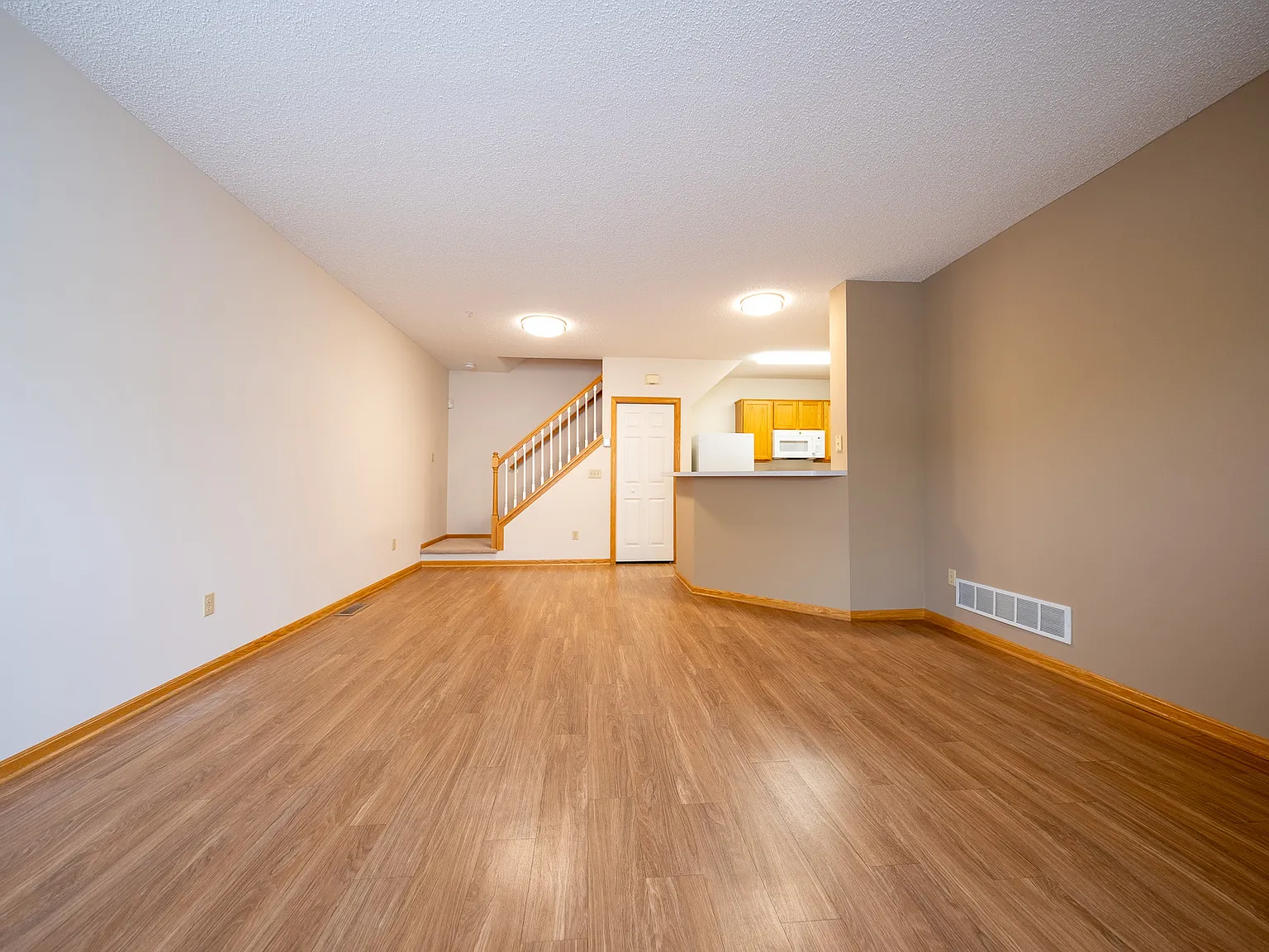 Lawndale Lane North, Plymouth (3605, Unit 15) RS CW1 - 15 — Photo 3