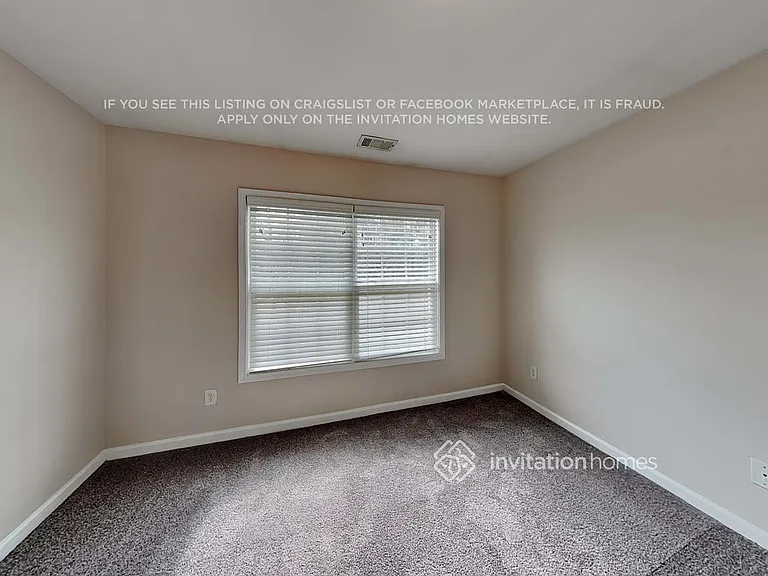625 Excalibur Ct SE — Photo 15