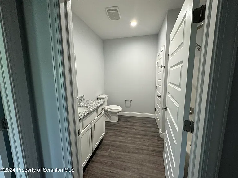 101 Circle Dr — Photo 30
