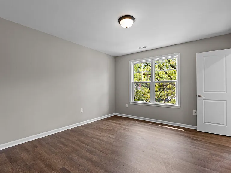 214 N Guthrie Ave #A — Photo 14