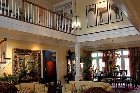 3rd image of 2 Olde Village Ct
