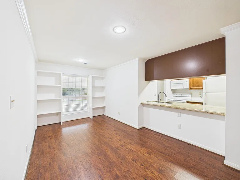 5333 Richmond Ave #21 — Photo 7
