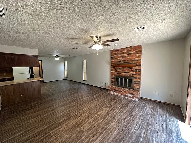 3 bed, 1265 sqft, $1,295 — Photo 4