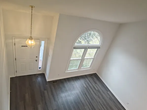 7501 Laurel Ridge Ct, Glen Allen, VA 23060