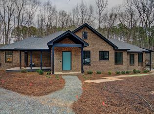 1817A Whippoorwill Ln, Chapel Hill, NC 27517