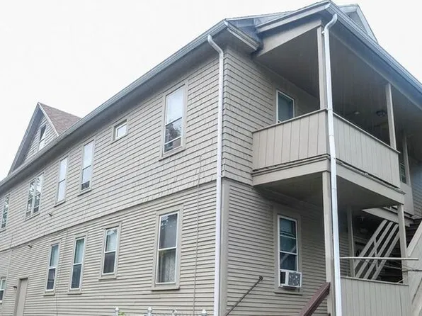 680 Carew St Unit 2, Springfield, MA 01104