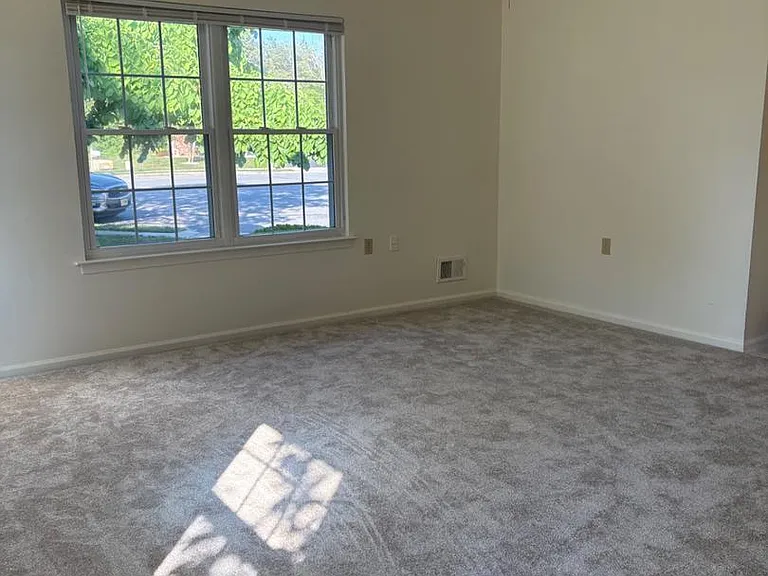 2 Elm Ct — Photo 19