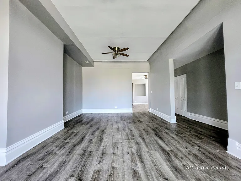 5700 S Wabash Ave #1 — Photo 2