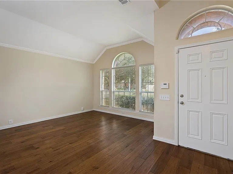 6701 Candlecreek Ln — Photo 14