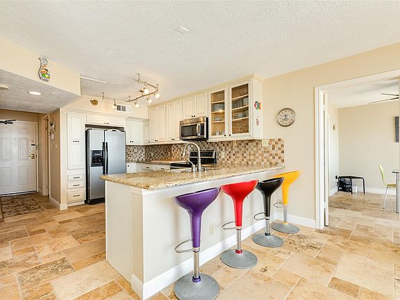 4th image of 11947 Termini San Luis Pass Rd APT 201