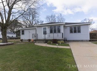 3747 Boone Ave SW, Wyoming, MI 49519