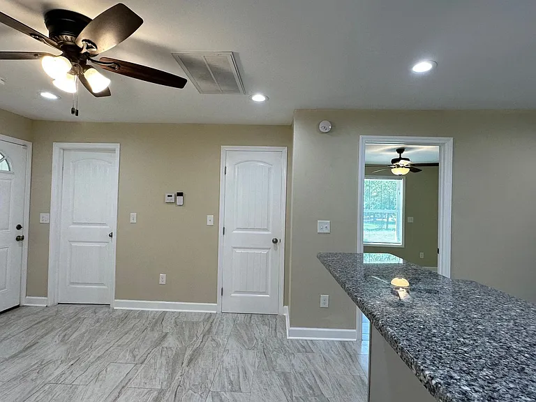 1006 S Welcome Rd #B — Photo 8