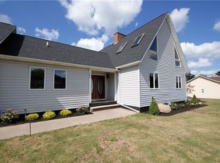 3947 Split Rock Rd, Camillus, NY 13031