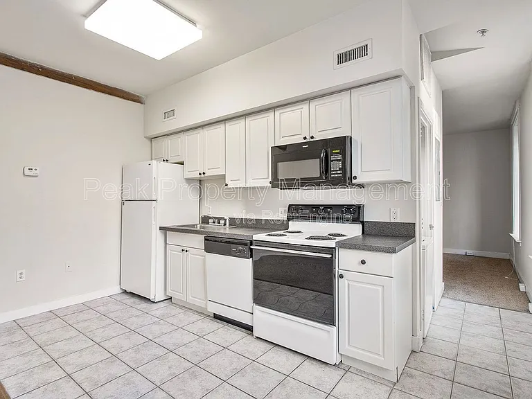 Poythress Apartments — Photo 41
