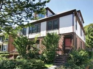 24-26 Grozier Rd #26B, Cambridge, MA 02138