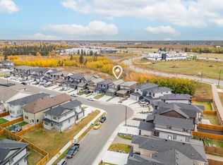 431 Conroy Cres SW, Edmonton, AB T6W 5A9