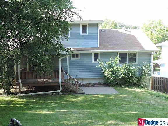3rd image of 2923 Leawood Dr