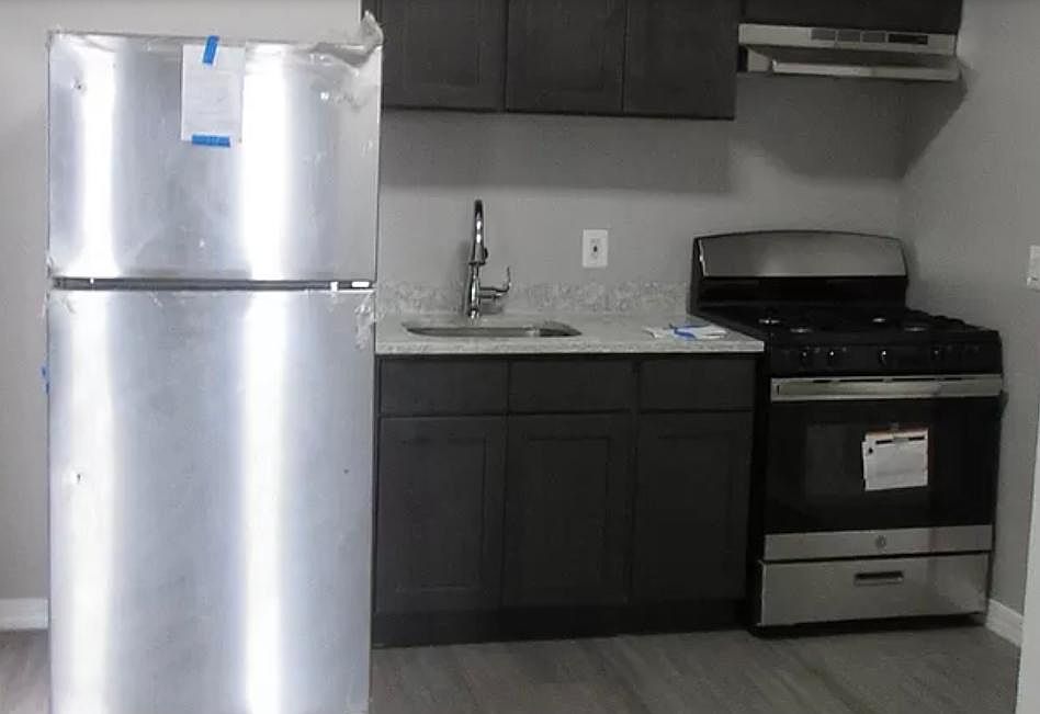 1st image of 587 N 6th St APT 1A