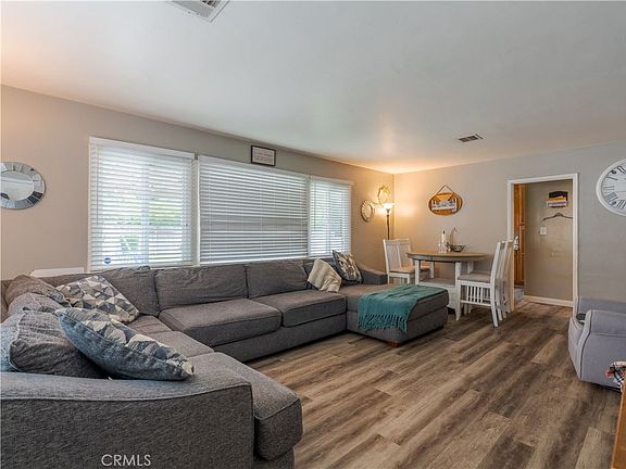 4th image of 1278 W Alexander Ave