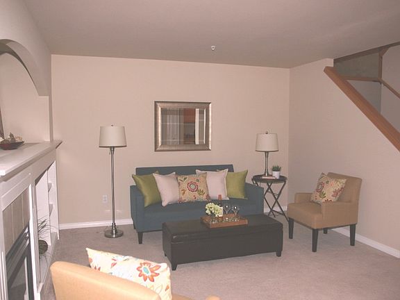 3rd image of 15611 18th Ave W APT A1