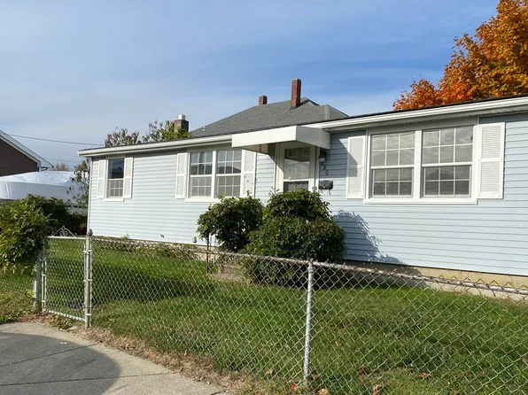 280 Glasgow St, Fall River, MA 02721