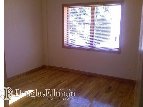 5th image of 538 Brooklyn Ave APT 2