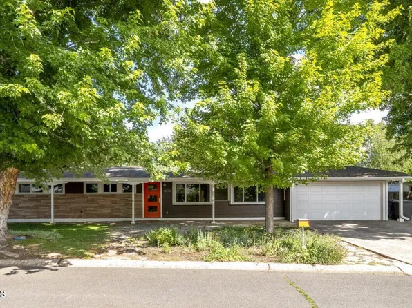 1230 W Saturn Way, Flagstaff, AZ 86001
